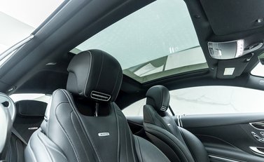 Mercedes-Benz S Class S63 Coupe 11