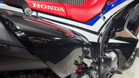Honda CRF250 Rally 2017 ONLY 5K ENDURO ON / OFF ROAD BIKE MOT WARRANTY 250CC 28