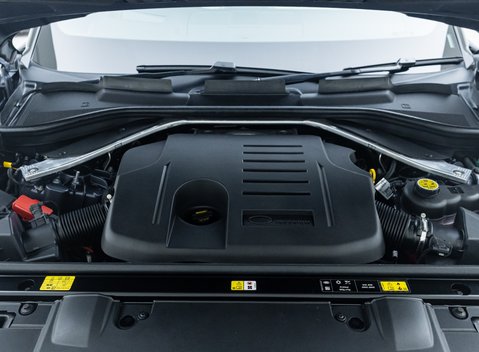 Land Rover Range Rover P460e Autobiography LWB 40