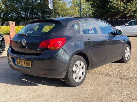 Vauxhall Astra 1.6 Astra Exclusive Auto 5dr 5