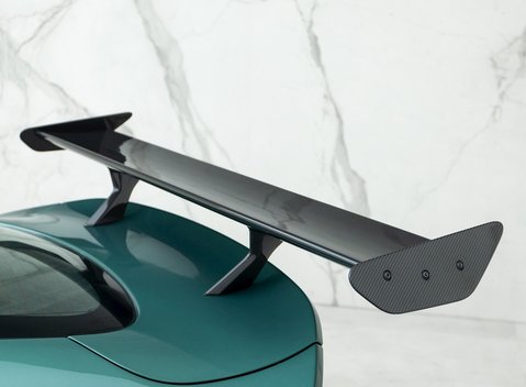 Aston Martin Vantage GT8 25