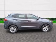 Hyundai TUCSON T-GDI SE NAV 8