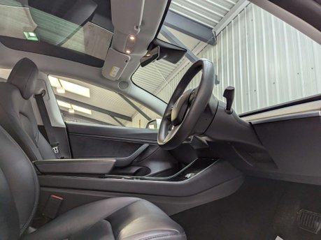 Tesla Model 3 Model 3 Long Range AWD 4WD 4dr 41