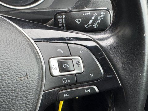 Volkswagen Tiguan 2.0 TDI SE Navigation Euro 6 (s/s) 5dr 26