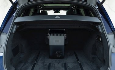 Mercedes-Benz GLS 600 41