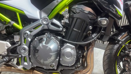 Kawasaki Z900 2019 69 PLATE FULL AKRAPOVIC ONLY 15K STUNNING NAKED BIKE 56