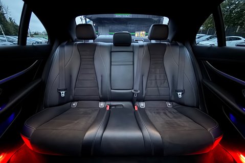 Mercedes-Benz E Class E 400 D 4MATIC AMG LINE PREMIUM PLUS - RARE -20 INCH ALLOYS -PAN ROOF  18