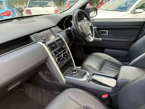 Land Rover Discovery Sport 2.0 TD4 HSE SUV 5dr Diesel Auto 4WD Euro 6 (s/s) (180 ps) 14