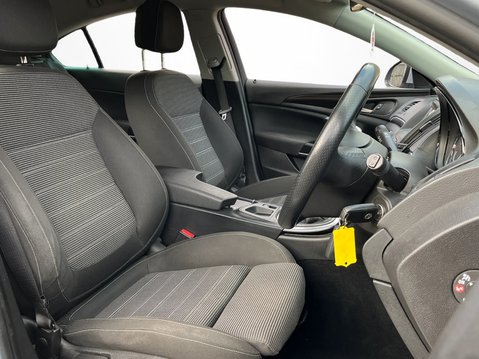 Vauxhall Insignia 1.8i VVT SRi 5dr 14