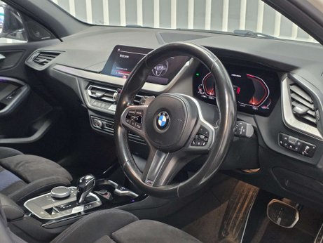 BMW 1 Series 2.0 M135i Hatchback 5dr Petrol Auto xDrive Euro 6 (s/s) (306 ps) 37