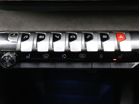 Peugeot 3008 1.6 13.2kWh GT Premium e-EAT Euro 6 (s/s) 5dr 17