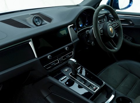 Porsche Macan GTS 16