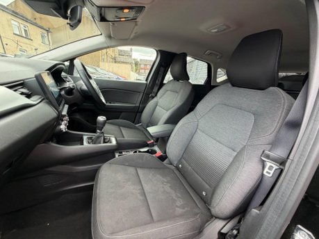 Renault Captur ICONIC TCE 21