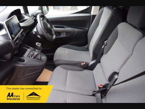 Peugeot Partner 1.6 Partner Professional L2 Blue HDi 25
