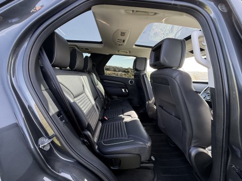 Land Rover Discovery SDV6 HSE LUXURY 26