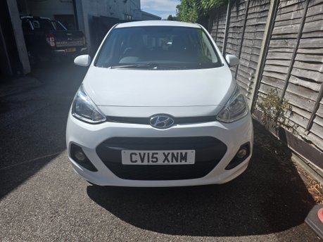 Hyundai i10 SE ONLY 13,000 MILES FROM NEW 3