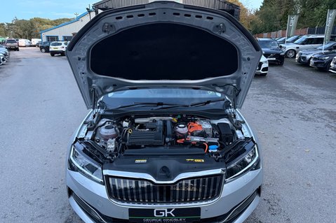 Skoda Superb SE L IV DSG PLUG IN HYBRID -ONE OWNER -FULL SERVICE HISTORY 51