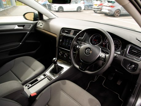 Volkswagen Golf MATCH TSI