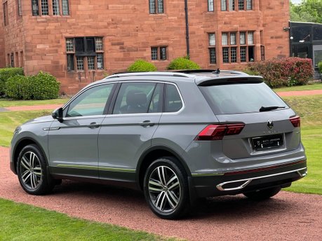 Volkswagen Tiguan 2.0 TDI Elegance DSG 4Motion Euro 6 (s/s) 5dr 18