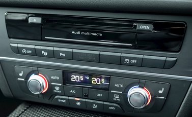 Audi RS6 Avant Performance 20