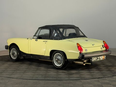 MG Midget 1500 16