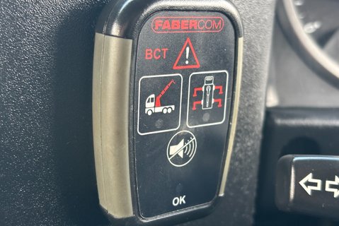 Land Rover Defender 130 130 Tdci Crane Tipper - Air Con - Galv Chassis 32