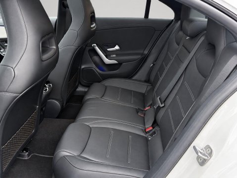 Mercedes-Benz CLA Class CLA 220 D AMG LINE PREMIUM PLUS NIGHT EDITION 12