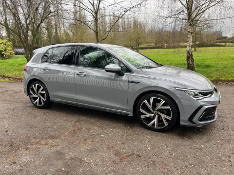 Volkswagen Golf R-LINE TDI DSG 24