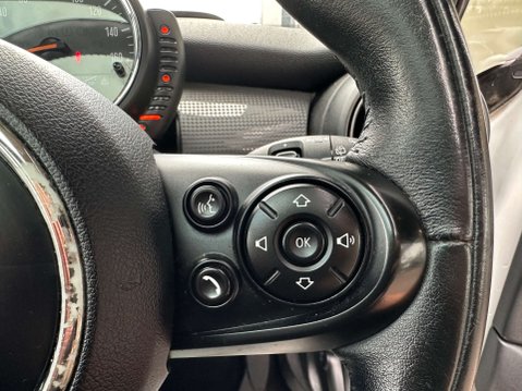Mini Hatch 1.5 Cooper Auto 5dr 25