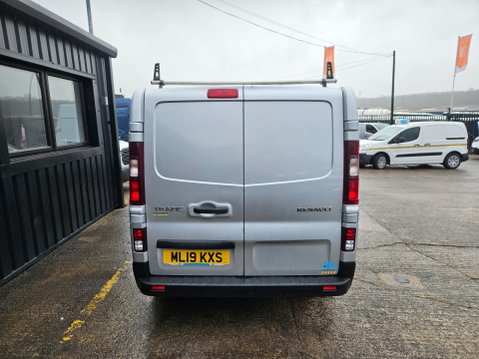 Renault Trafic SL27 SPORT NAV DCI 5