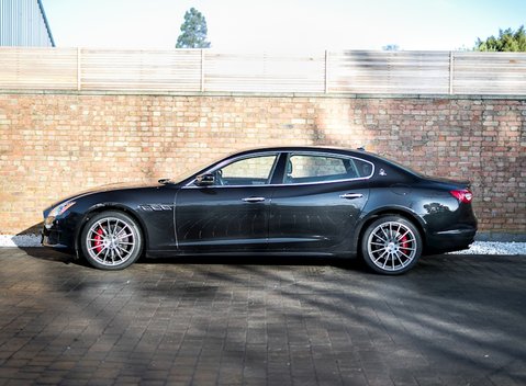 Maserati Quattroporte DV6 2