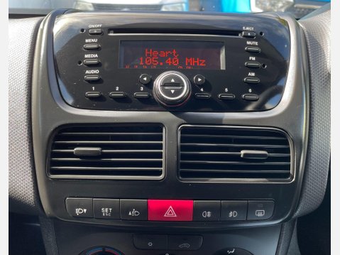 Fiat Doblo 1.6 JTD MultiJet 16v N1 SX Combi Van 4dr Diesel Comfort-Matic L1 (141 g/km, 30