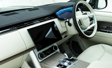 Land Rover Range Rover P530 First Edition 18