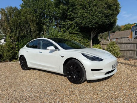 Tesla Model 3 Standard Range Plus Auto RWD 4dr 2