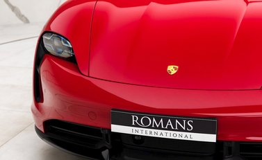 Porsche Taycan Turbo Cross Turismo 25