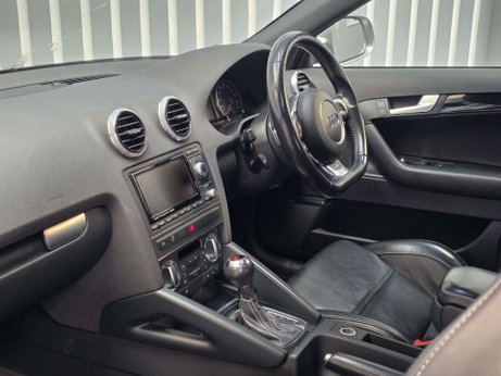 Audi RS3 2.5 TFSI Sportback 5dr Petrol S Tronic quattro Euro 5 (340 ps) 33