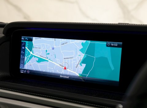 Mercedes-Benz G Series AMG Line Premium Plus 19
