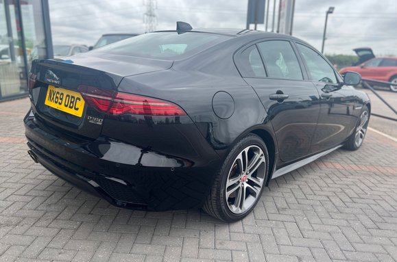 Jaguar XE R-DYNAMIC SE AUTO 7