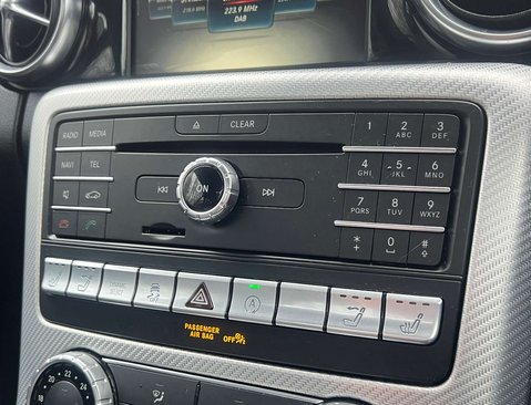 Mercedes-Benz SLC 2.1 SLC 250 D AMG Line Auto 2dr 38