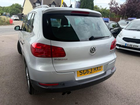 Volkswagen Tiguan 2.0 TDI BlueMotion Tech Match 4WD Euro 5 (s/s) 5dr 14