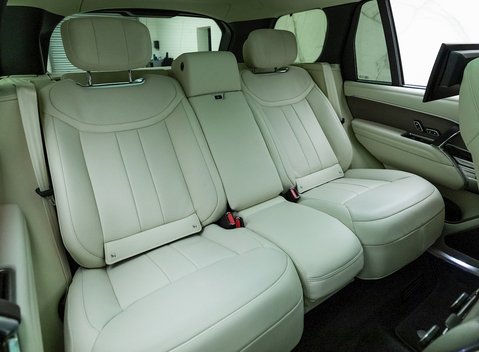 Land Rover Range Rover P530 First Edition 12