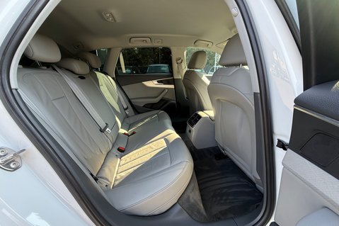 Audi A4 AVANT TDI ULTRA SPORT - APPLE CAR PLAY - CC - ROCK GREY LEATHER - 25