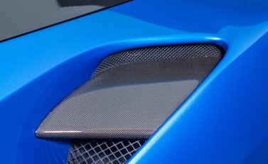 Ferrari 488 SPIDER 43