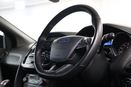 Ford Focus ST-LINE X 12