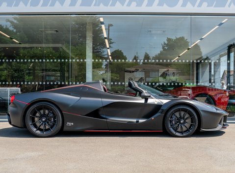 Ferrari LaFerrari Aperta 3