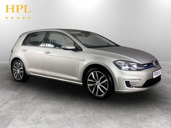 Volkswagen Golf 35.8kWh e-Golf Hatchback 5dr Electric Auto (136 ps) Air Con - Alloy Wheels