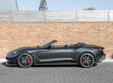 Aston Martin Zagato Vanquish Volante 2