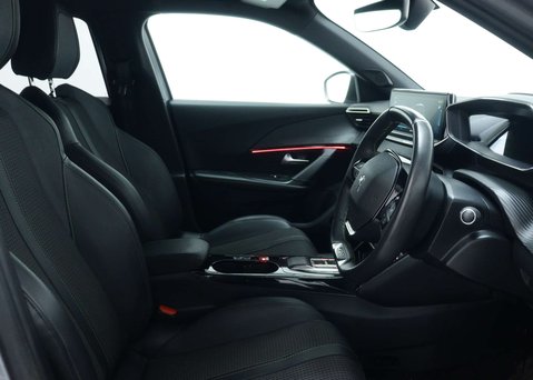 Peugeot 2008 50kWh GT SUV 5dr Electric Auto (7kW Charger) (136 ps) 38
