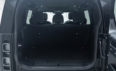 Land Rover Defender 110 V8 CARPATHIAN EDITION Urban 46