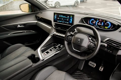 Peugeot 3008 ALLURE 4
